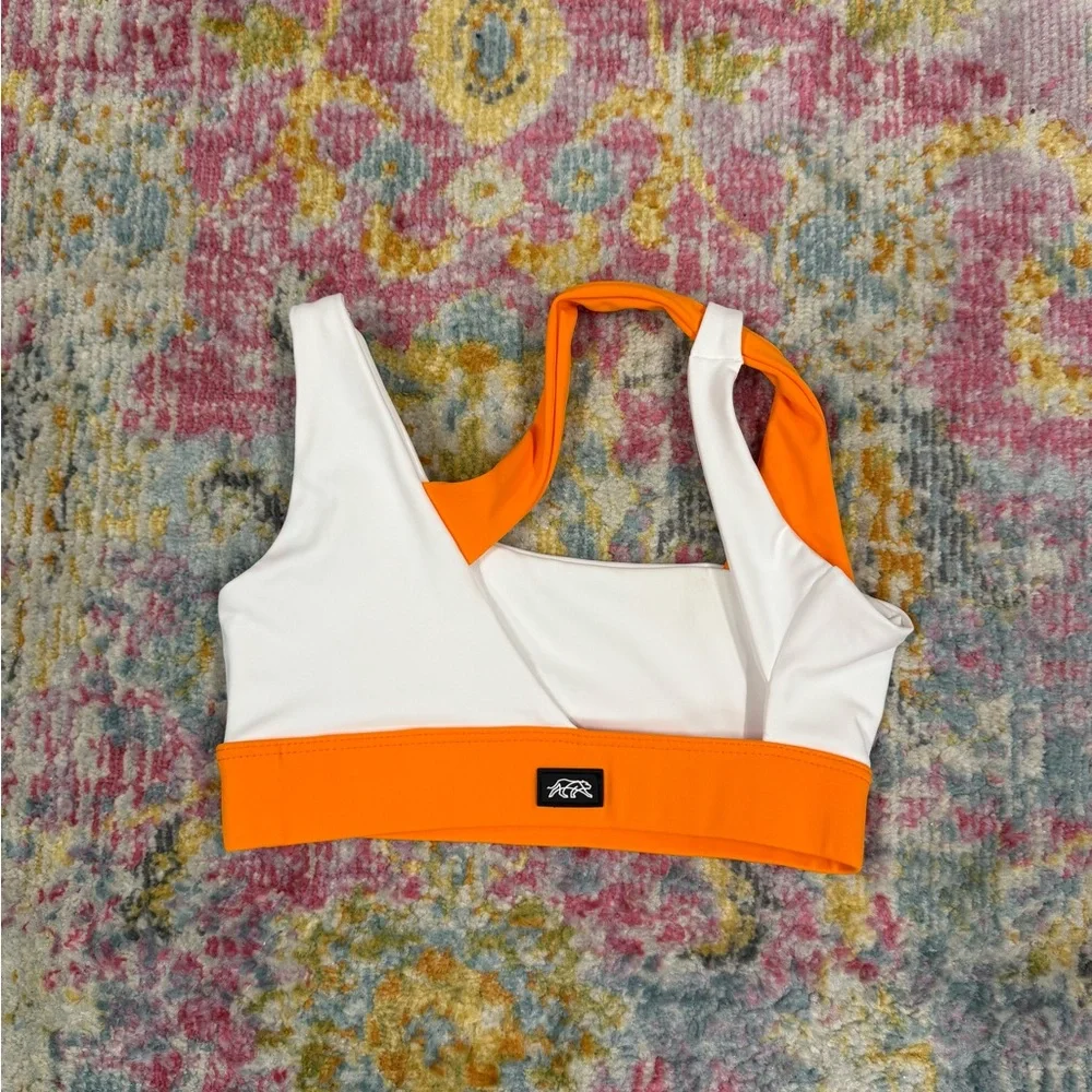 Tiger Friday CXL Emmy Crop in Julius - Picture 3 of 3